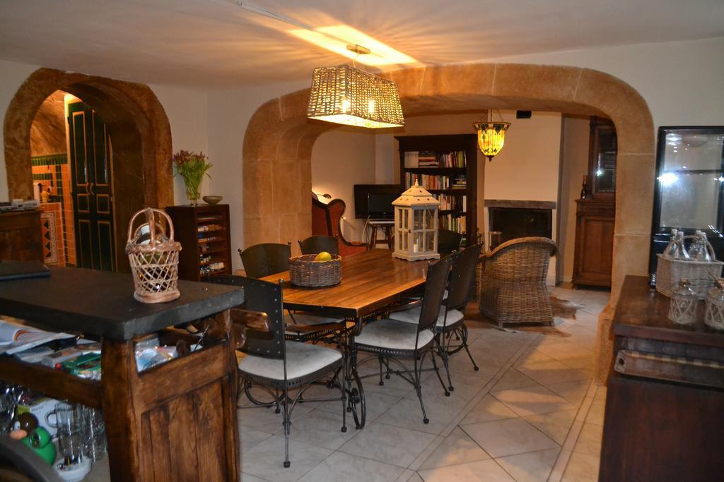 Bed and Breakfast Maison Sous Le Pont Meyras Zewnętrze zdjęcie