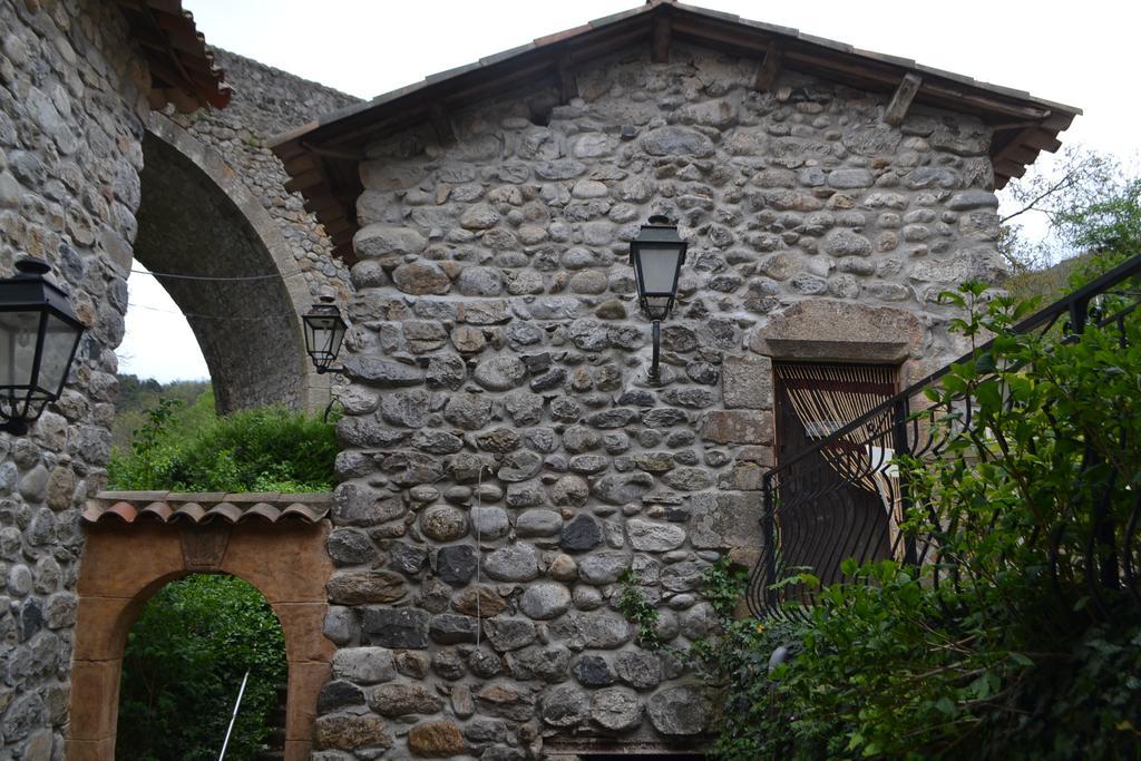 Bed and Breakfast Maison Sous Le Pont Meyras Zewnętrze zdjęcie